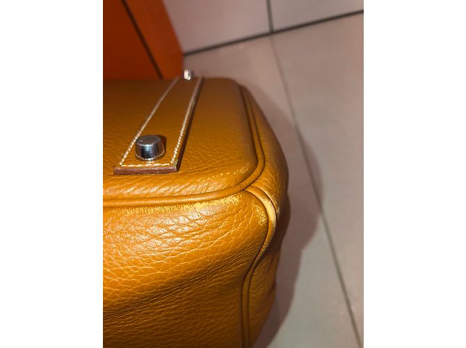 Borsa Hermès Birkin 40 in pelle Clemence Caramello - vista 6