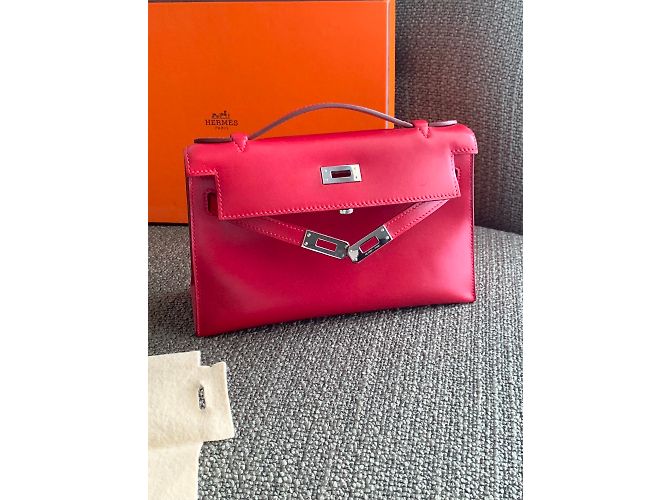 Kelly Hermès Clutch Roja - vista 8