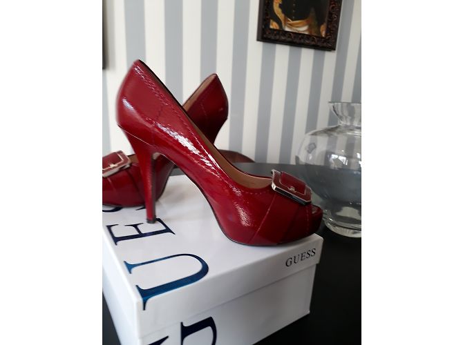 Décolleté Guess in vernice rossa Rosso - vista 5