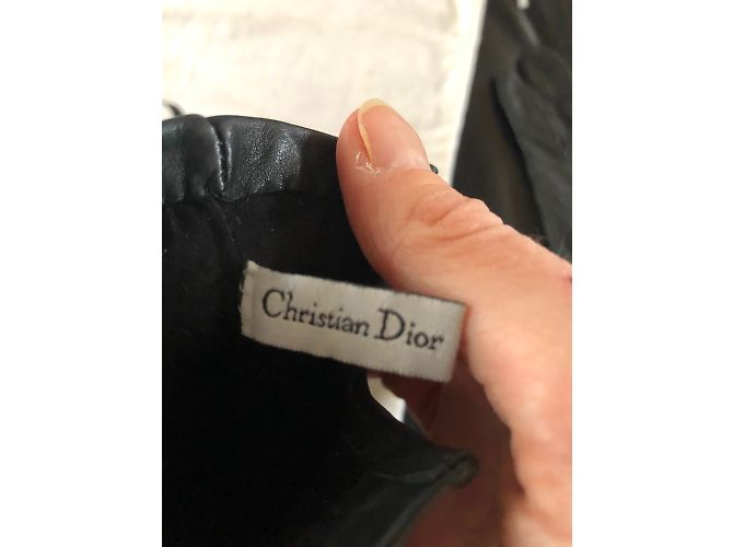Luvas Dior de couro preto com fivela e logo - vista 4