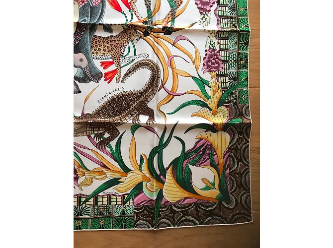 Hermès Hermes Square 90 Lo Zambeze March Bianco - vista 3