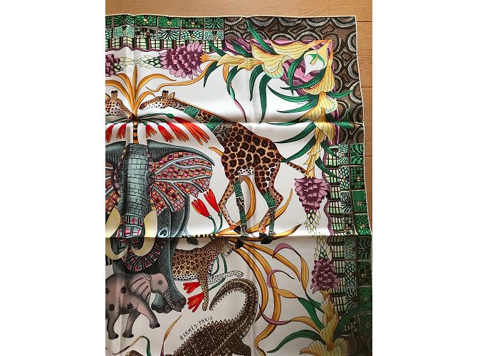 Hermès Hermes Square 90 Lo Zambeze March Bianco - vista 4