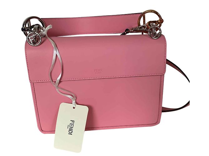 Fendi Kan I f - vista 2