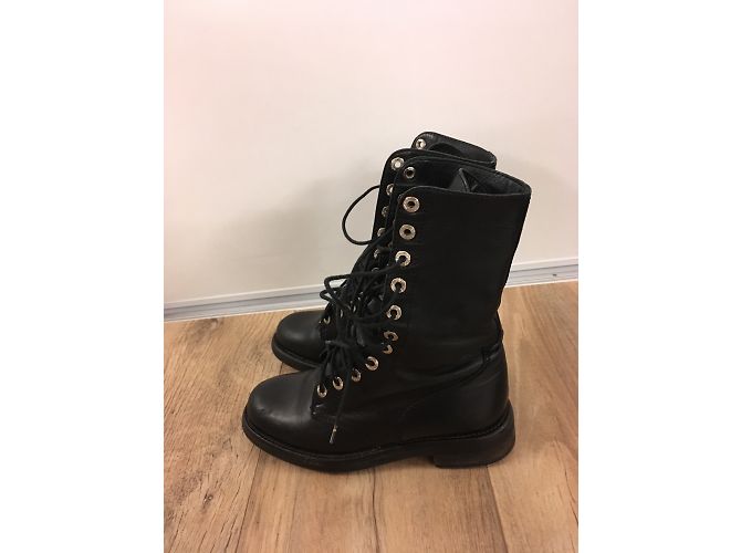 Botas Militares Chanel de Cuero Negro 35,5 - vista 8
