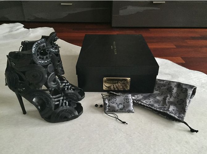 PHILIPP PLEIN - „Princess Drama“ - SUPER SEXY PP HEELS IN PYTHON UND STUDS Schwarz - Ansicht 11