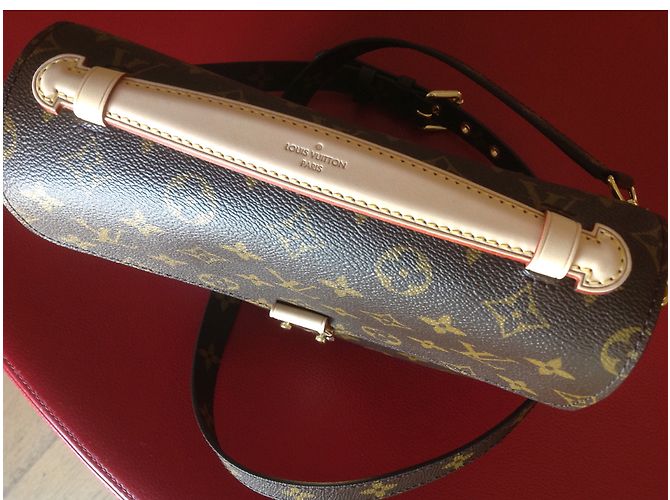 Louis Vuitton Pochette Metis Marrone - vista 11
