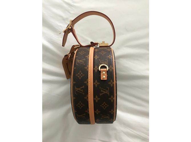 Louis Vuitton Pequena caixa de chapéu Marrom - vista 3
