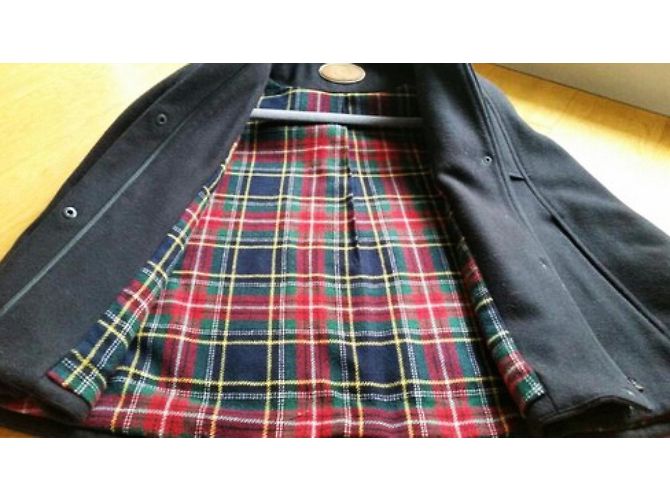 Des Petits Hauts Abrigos, Ropa de calle - vista 4