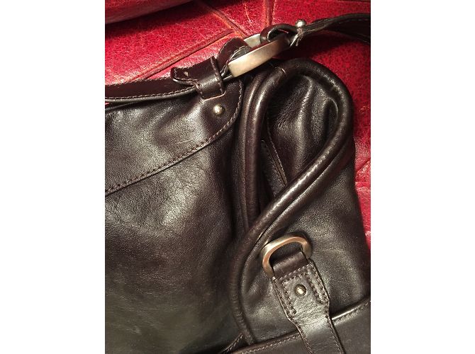 Bally Besace cuir Val. 800 EUR - vue 8