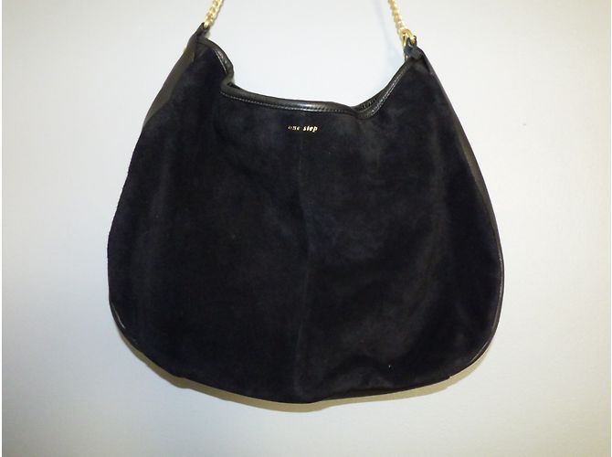 Borsa One step in pelle nera con tracolla in metallo dorato Nero D'oro - vista 4