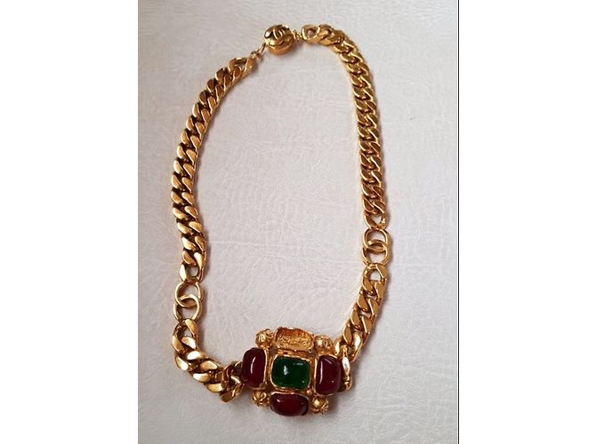 Collana Chanel pietre rosse e verdi metallo Rosso D'oro Verde - vista 2