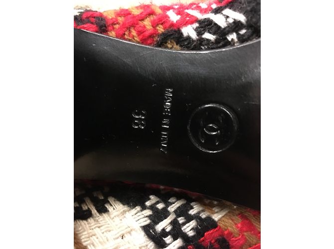 Chanel Tweed Stiefel Schwarz Rot Weiß Größe 38 - Ansicht 11