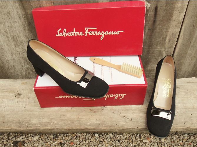 Décolleté Salvatore Ferragamo in pelle nera Nero - vista 3
