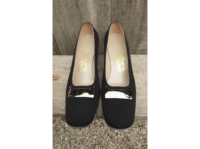 Décolleté Salvatore Ferragamo in pelle nera Nero - vista 4