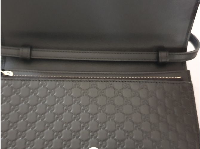 Portafoglio Gucci in Pelle Nera con Tracolla Nero - vista 4