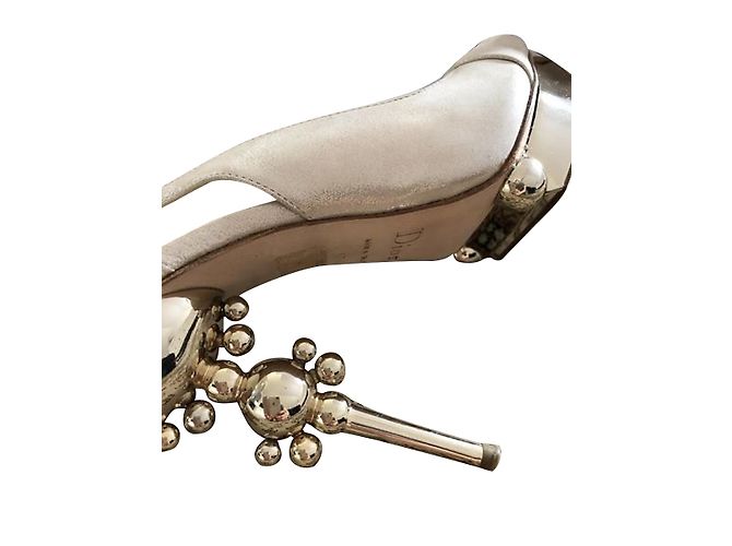 Sandali Dior in pelle metallizzata champagne Metallico - vista 2