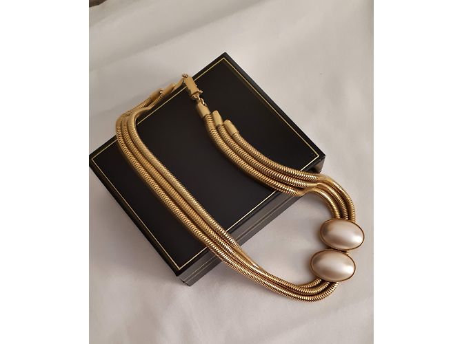 collier ras de cou inconnue en métal doré et nacre - vue 7