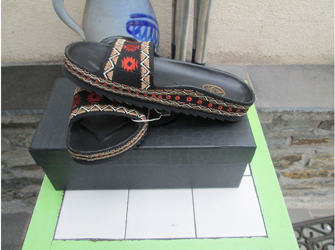 Ash Bestickte Leder Mules Schwarz - Ansicht 5