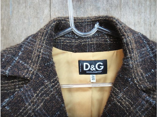 Abrigo Dolce & Gabbana con botones de strass. - vista 6