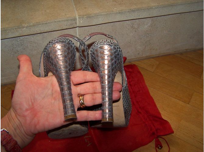 Rene Caovilla Sandalen aus Python Dunkelgrau Beige - Ansicht 5