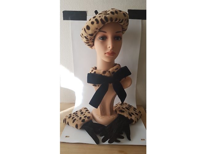 Chanel Hats Leopard print - view 12