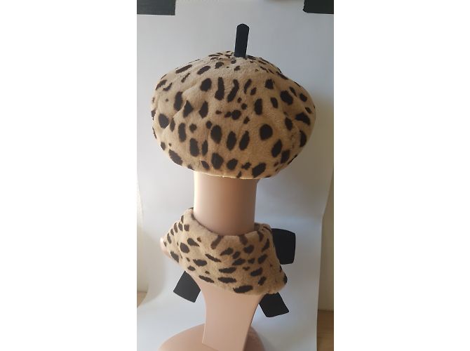 Chanel Hats Leopard print - view 7