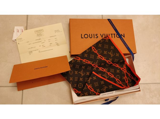 Louis Vuitton Bandana Sciarpa Solar Ray Monogram Arancione Marrone Marrone scuro - vista 5