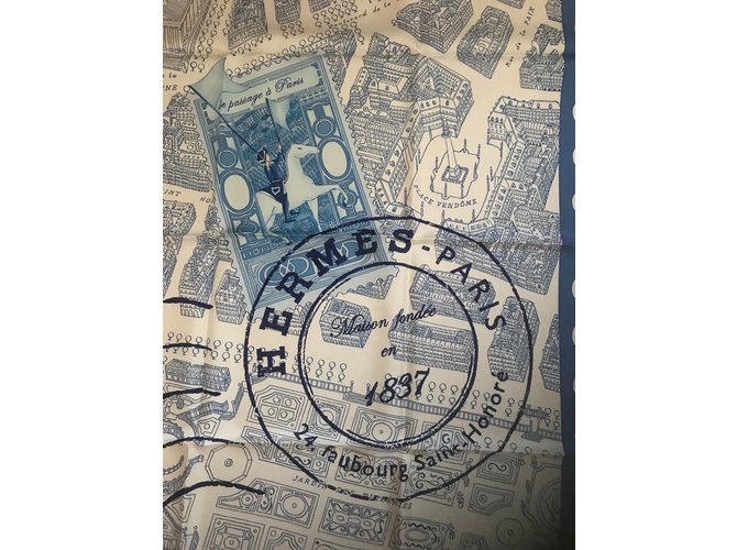 Hermès Hermes Square 90 cm Passando per Parigi Bianco Blu - vista 2