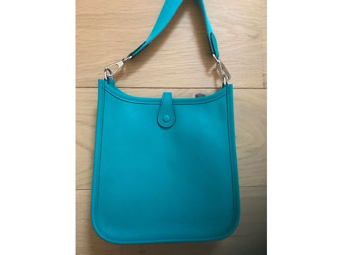 Hermès Evelyne TPM Blue Peacock Epsom - vista 3