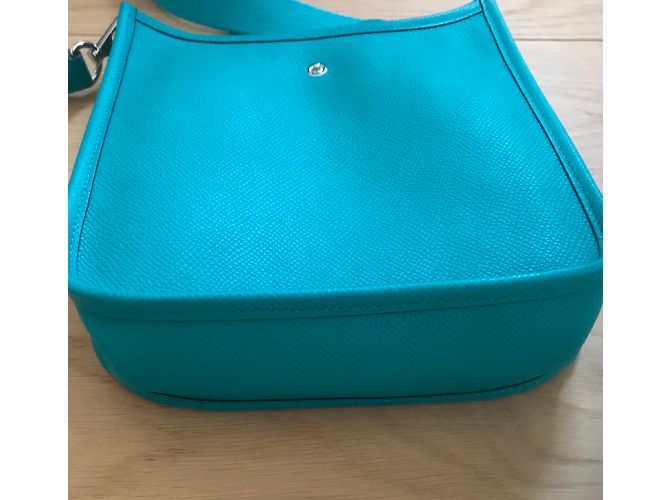 Hermès Evelyne TPM Blue Peacock Epsom - vista 5