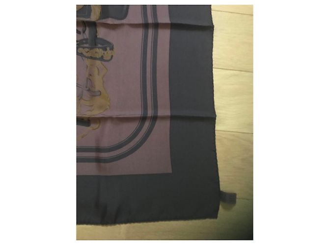 Hermès Hermes Square 90 Dip Dye Noivas Gala Castanho Chocolate - vista 3