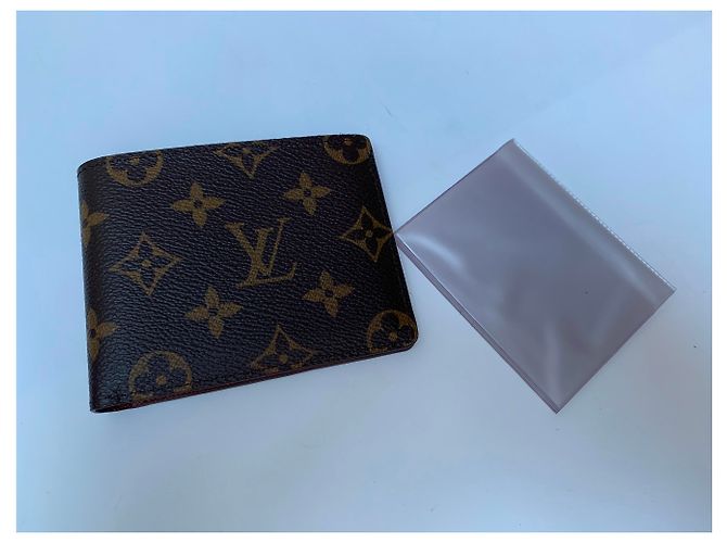 Louis Vuitton Classic monogram wallet. Chic and useful gift Brown - view 3