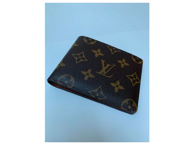 Louis Vuitton Classic monogram wallet. Chic and useful gift Brown - view 4