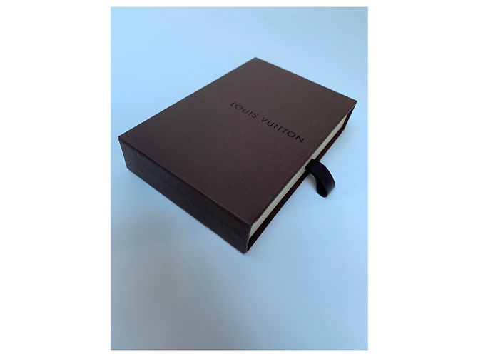 Louis Vuitton Classic monogram wallet. Chic and useful gift Brown - view 6