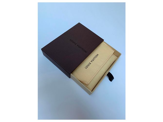 Louis Vuitton Classic monogram wallet. Chic and useful gift Brown - view 7