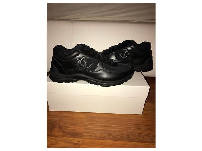 Chanel scarpe da ginnastica Nero - vista 3