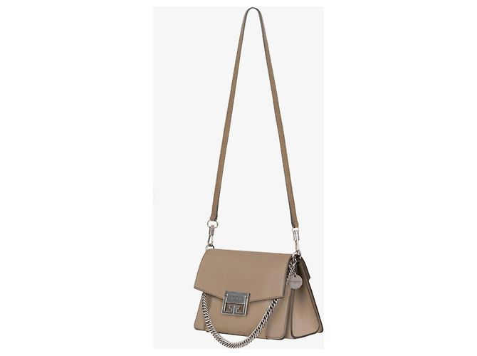 Givenchy GV3 - vista 4
