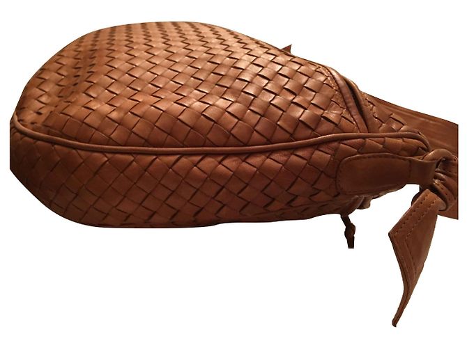 Bottega Veneta molto largo.valore 3000 Euro - vista 2