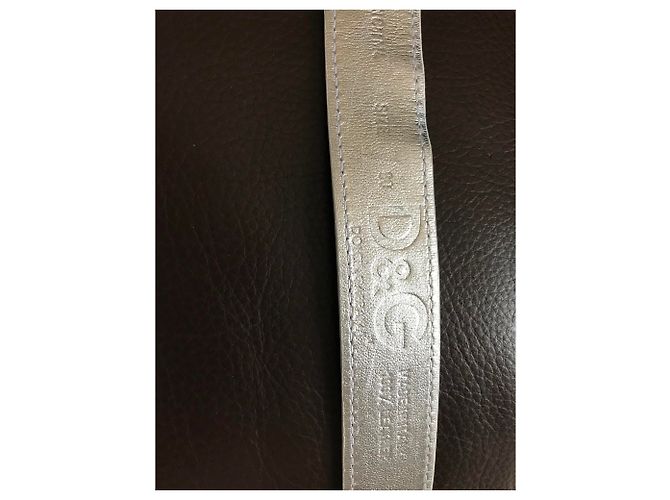 Cinturón Dolce & Gabbana de charol blanco con hebilla de strass - vista 2