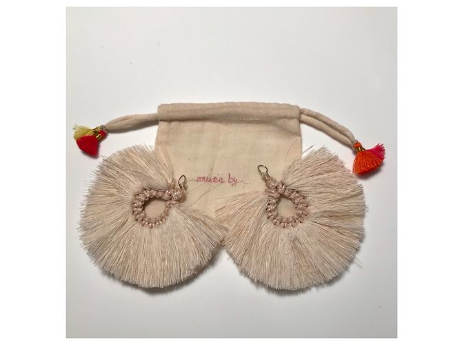 Autre Marque Orecchini in tessuto di rafia beige - vista 3