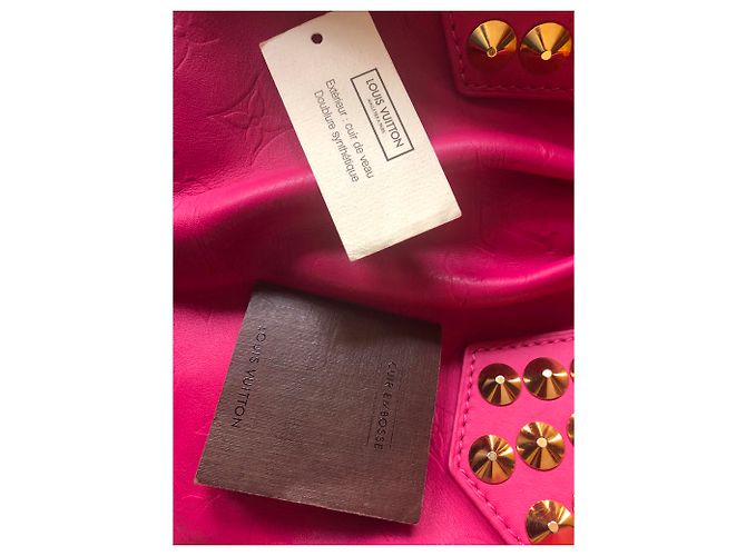 Louis Vuitton Courtney MM Fuschia - vista 10