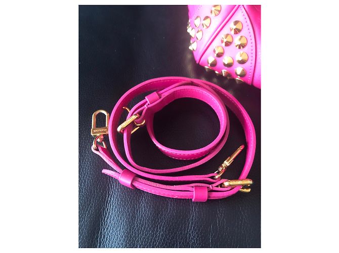 Louis Vuitton Courtney MM Fuschia - vista 17