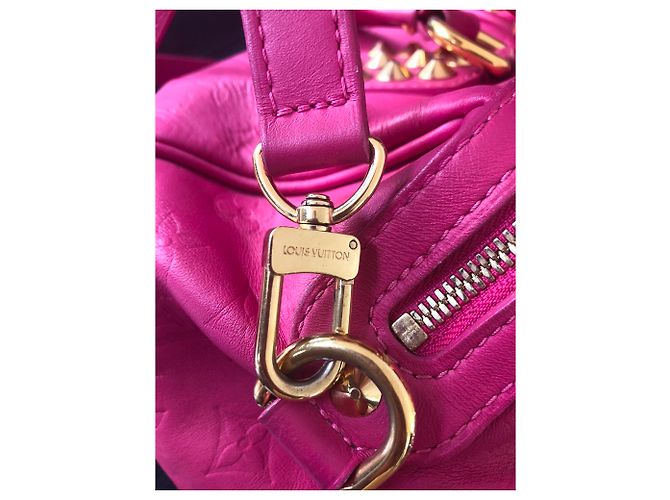 Louis Vuitton Courtney MM Fuschia - vista 5