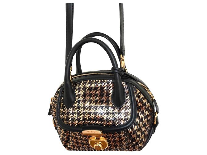 Borsa Salvatore Ferragamo Mini Flamma Nera e Oro Nero - vista 2