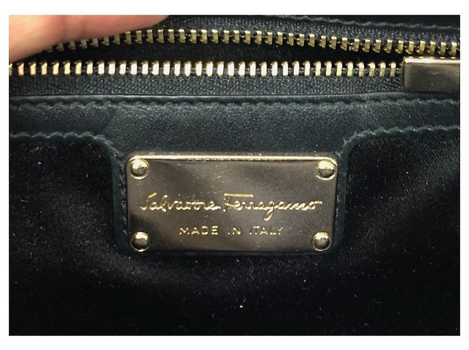 Borsa Salvatore Ferragamo Mini Flamma Nera e Oro Nero - vista 6