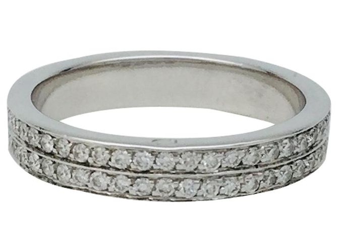 Anello Repossi, "Berbero", oro bianco e diamanti. - vista 2