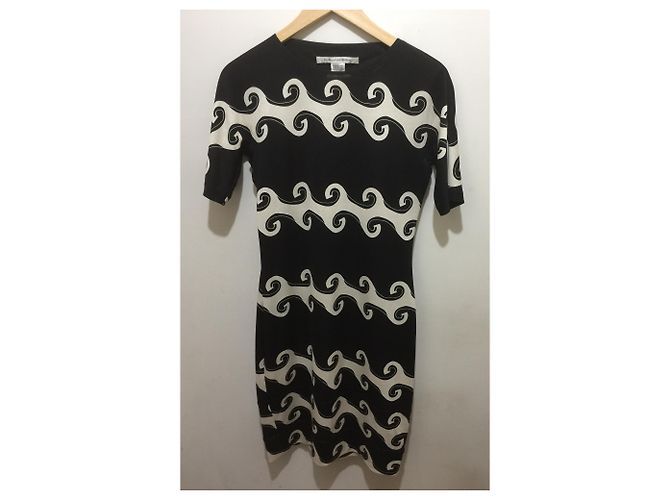 Diane Von Furstenberg Vestido DvF Cyrani de seda Negro Blanco - vista 5