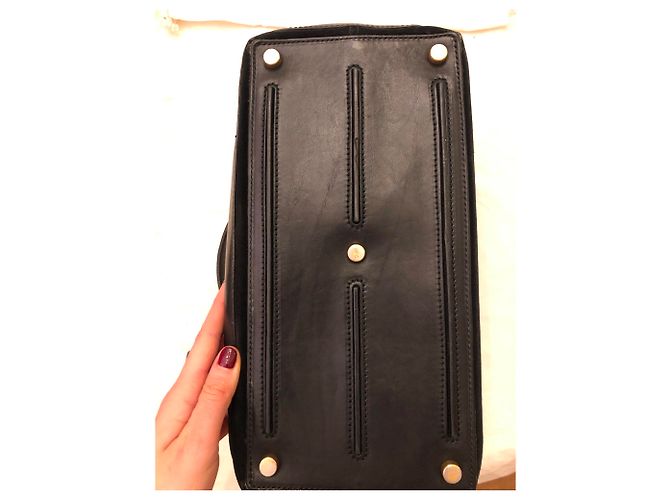 Borsa a mano Yves Saint Laurent Muse in pelle nera Nero - vista 5