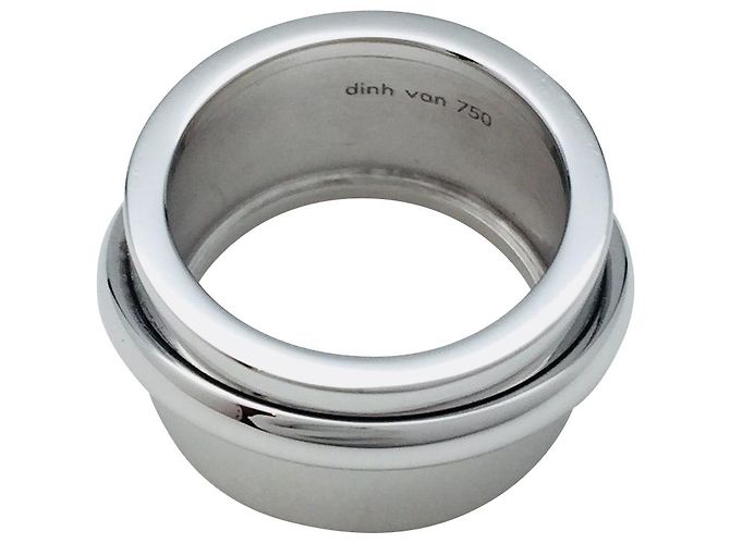 Dinh Van ring, "Ariane", in white gold. - view 2