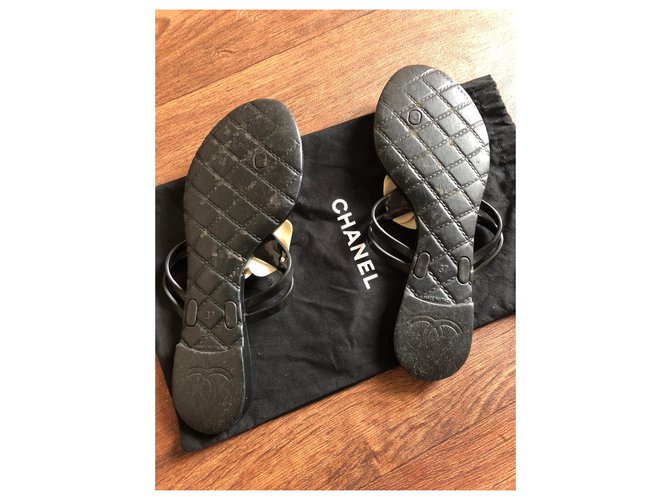 Chanel Infradito Camelia Nero - vista 4